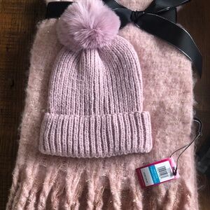 Vince Camuto women's Pink Hat & Scarf Set